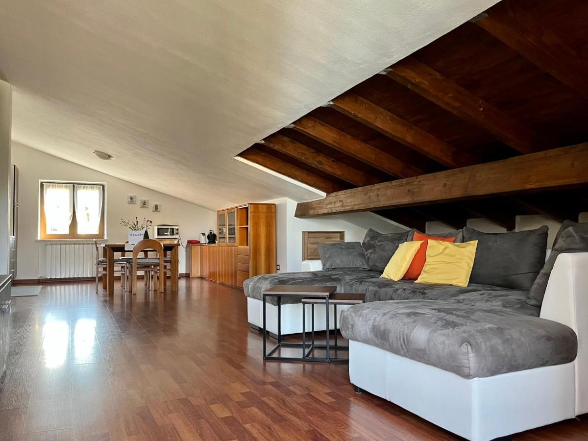 Golden Villa, Residenza Di Campagna 萨萨里 外观 照片