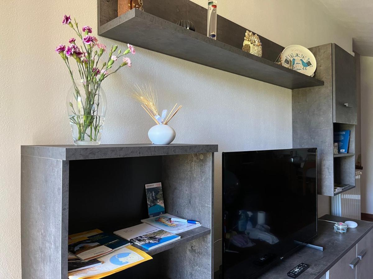 Golden Villa, Residenza Di Campagna 萨萨里 外观 照片